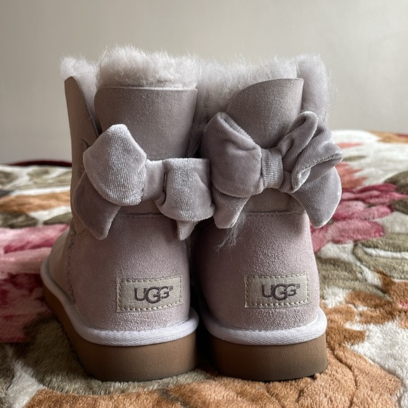 Lilac UGG Boots - Picture 2 of 4